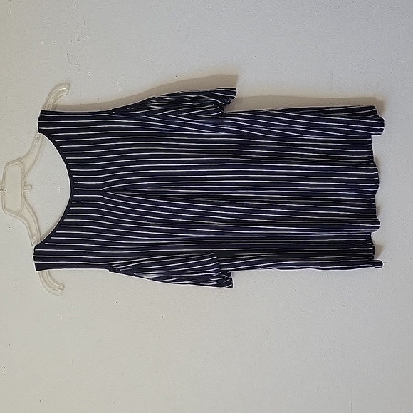 Max studio cold shoulder navy blue and white striped knit top Med - Picture 5 of 8